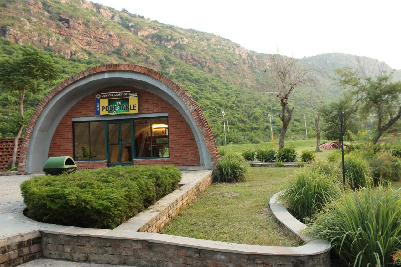 Rājgīr Pandu Pokhar Eco Adventure Resort מראה חיצוני תמונה